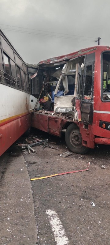 रेणावी घाटात दोन बसचा भीषण अपघात ;  दोघे ठार ; मृतांचा आकडा वाढण्याची शक्यता२८ हून अधिक जखमी