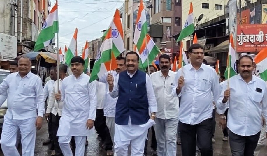 तिरंगा देशाचा स्वाभिमान : शरद लाड